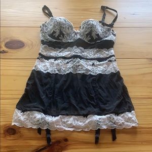 Victoria’s Secret lace/mesh embroidered corset